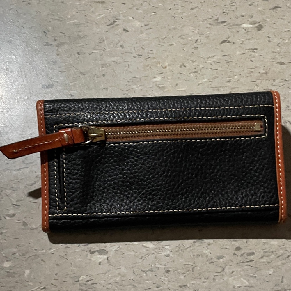 Dooney & Bourke Pebble Grain Leather Continental Clutch Wallet Black BrownColor - Picture 12 of 13